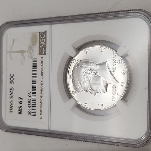 Kennedy Half Dollar SMS 3pc Set 1965-1967 Ms67 NGC - Picture 4 of 8